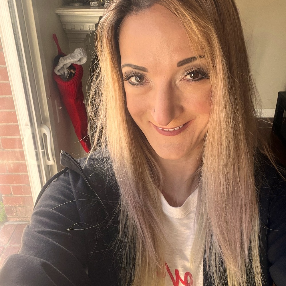 Meet your Posher, Niki